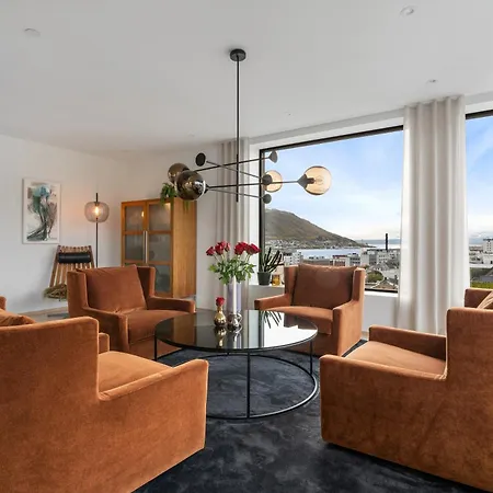 Luxury Apartment Downtown Tromso With 2 Bedrooms And 2 Bathrooms And Parking Exterior photo