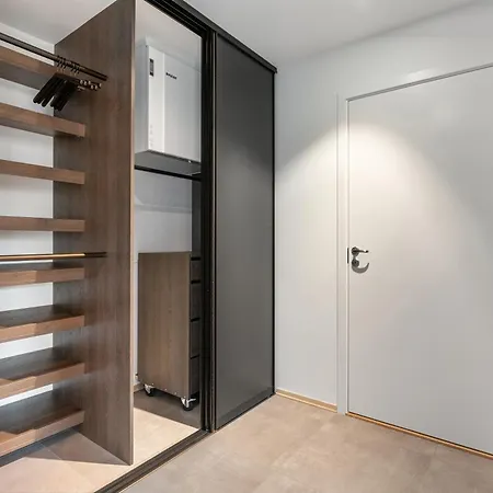Luxury Apartment Downtown Tromso With 2 Bedrooms And 2 Bathrooms And Parking Exterior photo