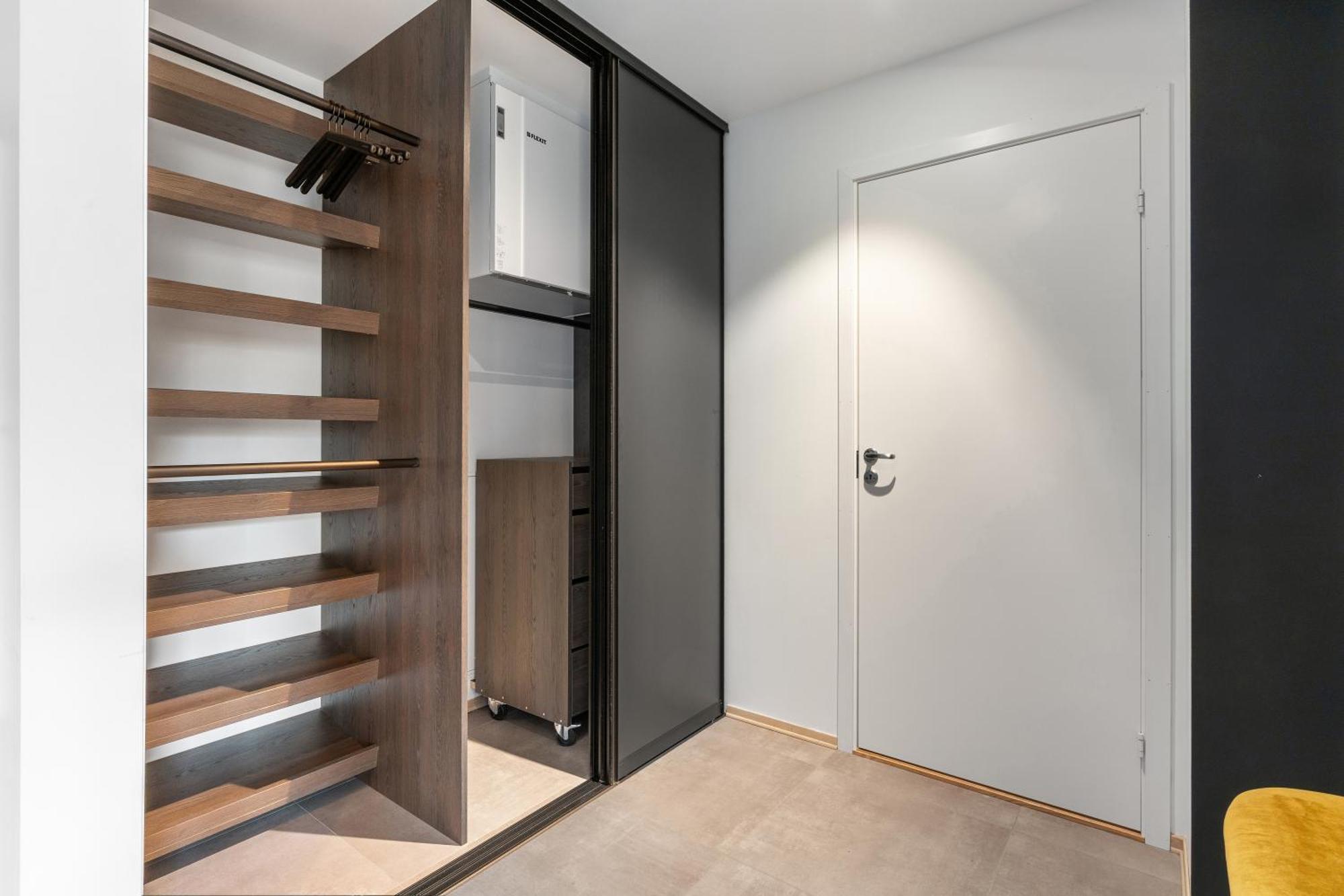 Appartement Luxury Downtown With 2 Bedrooms And 2 Bathrooms And Parking